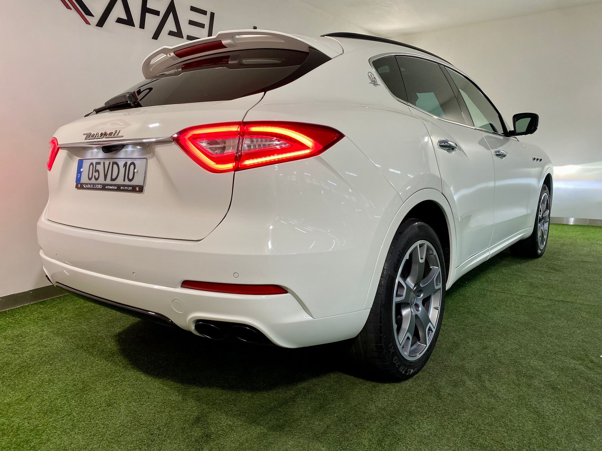 Maserati Levante 3.0 V6  Rafael Leitão Automóveis em Porto