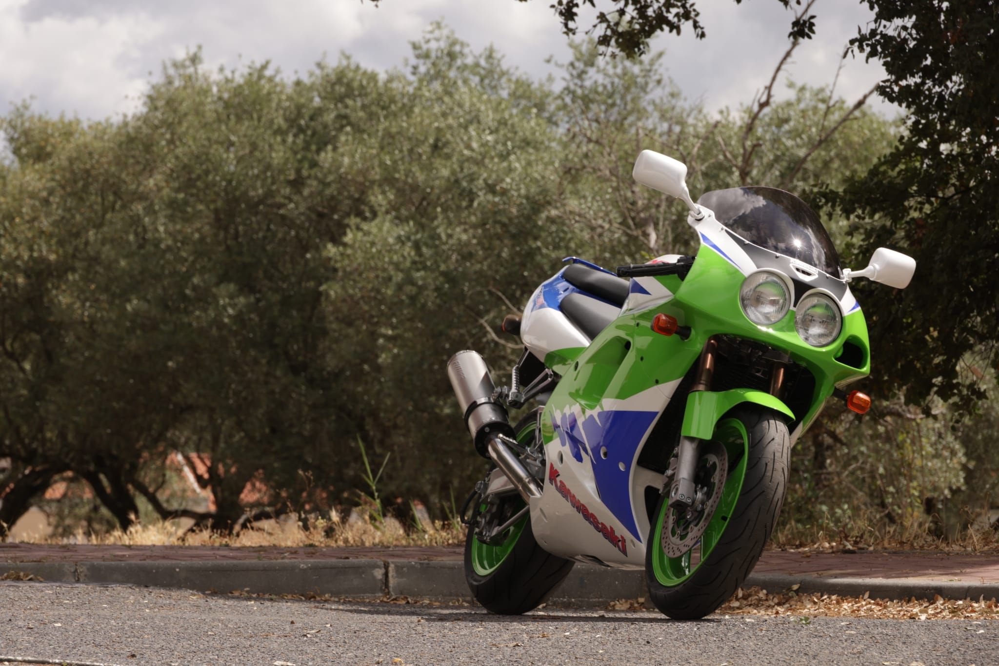Kawasaki ZXR 750 | Autopo em Cascais