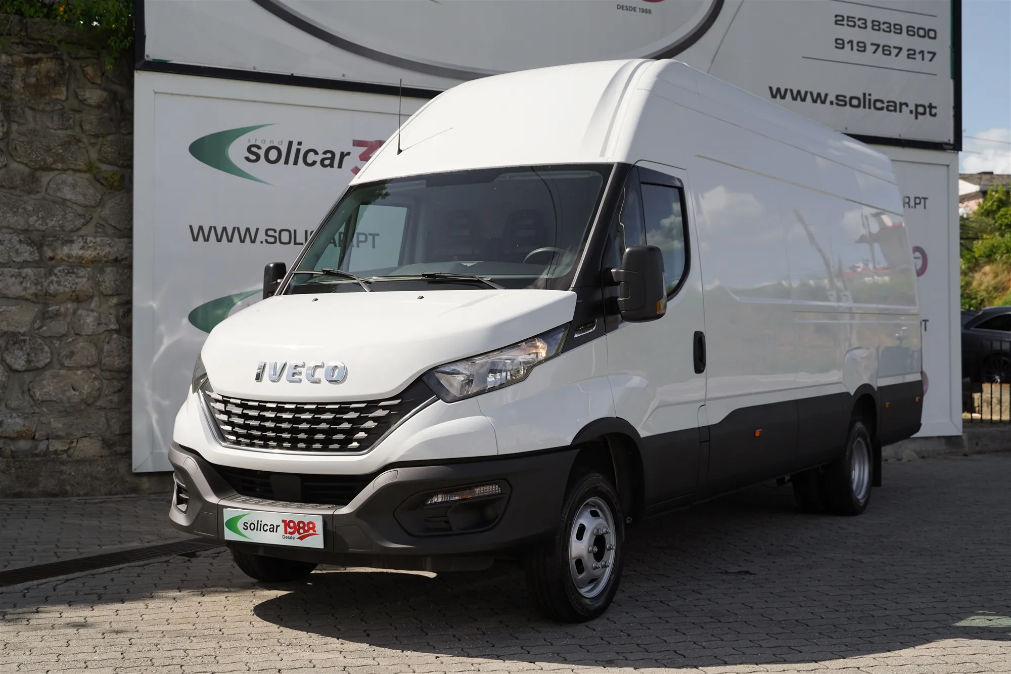 Iveco Daily 2.3 35C16 4100 CD Cx. Aut.