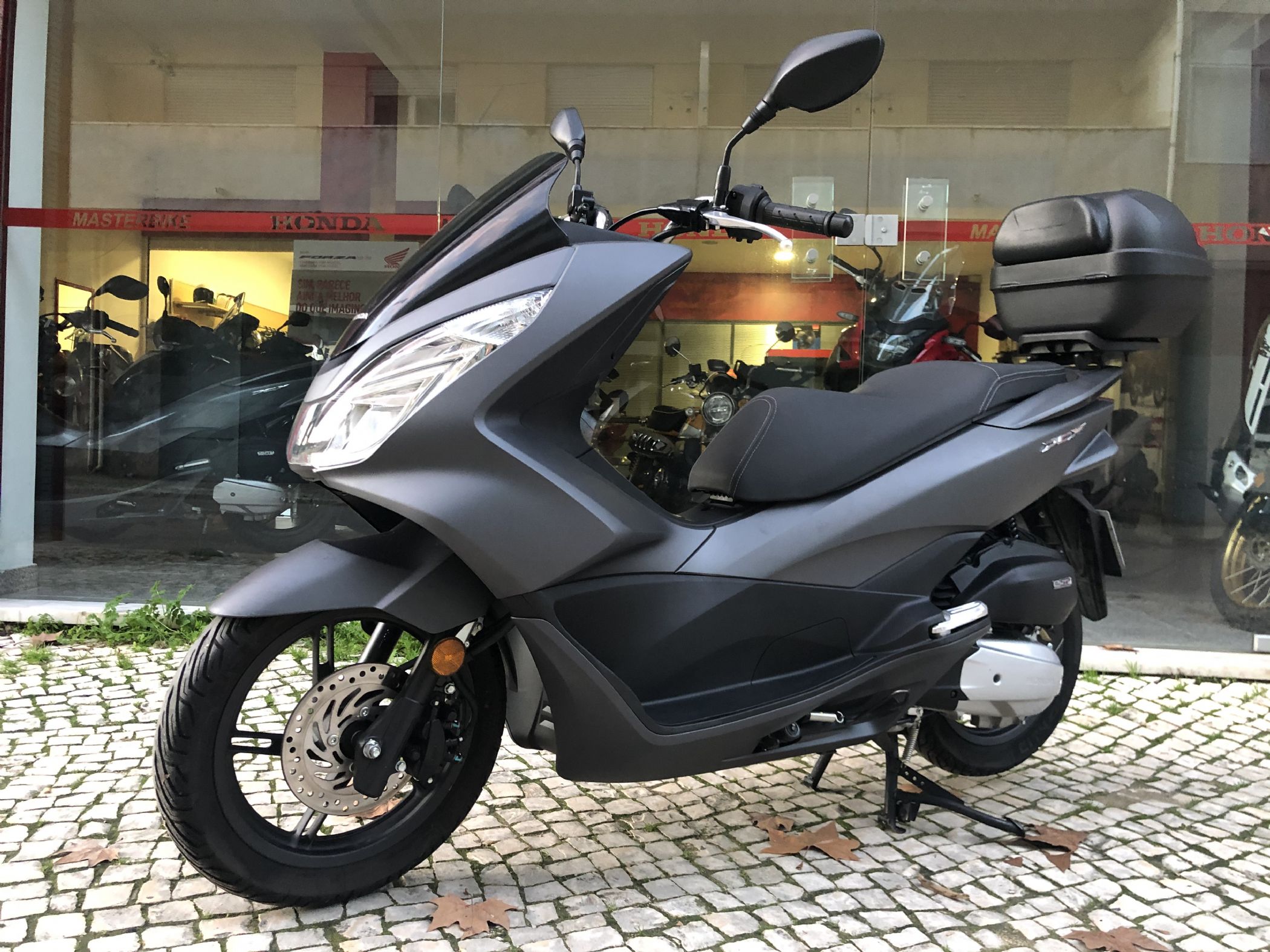 Honda PCX 125 Usado para venda em Tomar