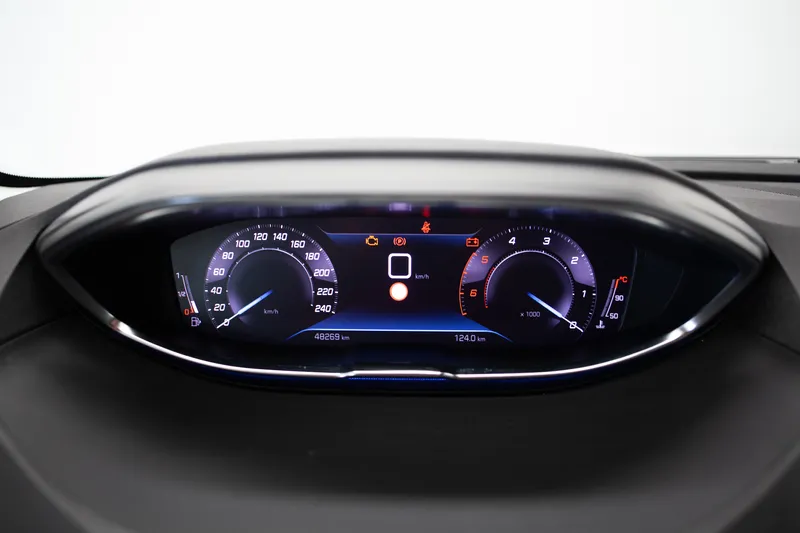 Peugeot 5008 2021 — foto 9