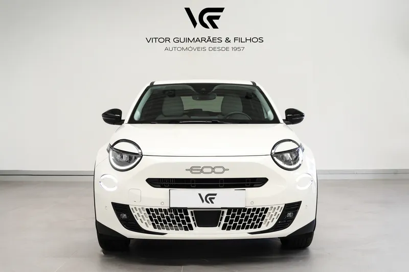 Fiat 600 2024 — foto 2