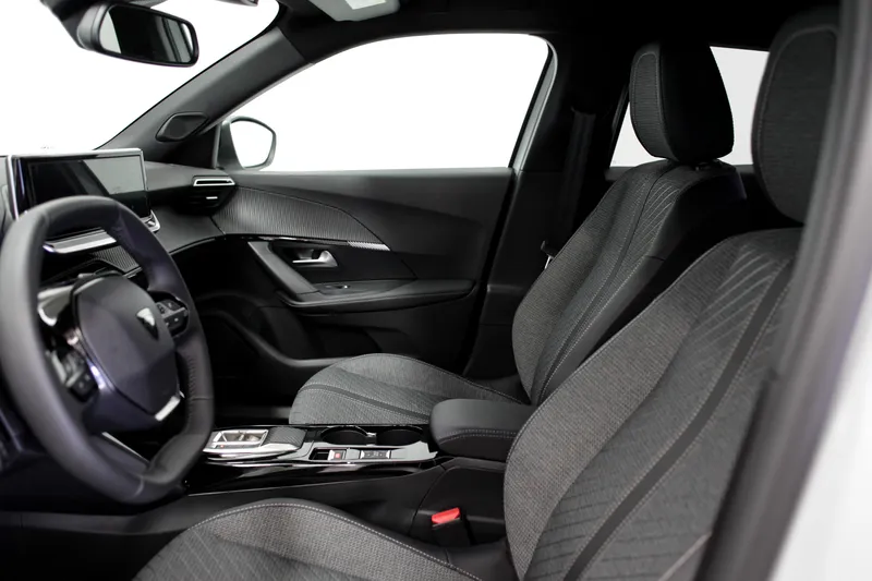 Peugeot 2008 2025 — foto 8