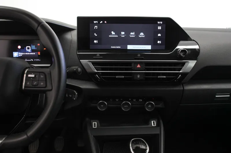 Citroën C4 2023 — foto 17
