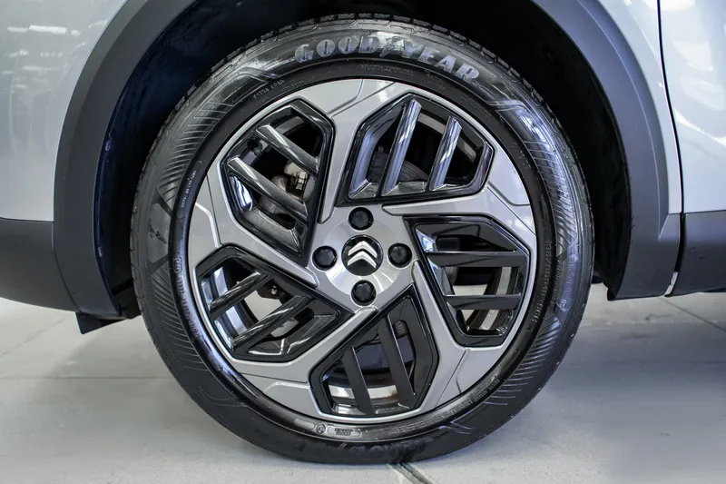 Citroën C4 2023 — foto 8