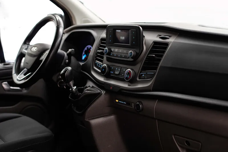 Ford Transit Custom 2021 — foto 16