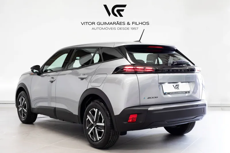 Peugeot e-2008 2025 — foto 6