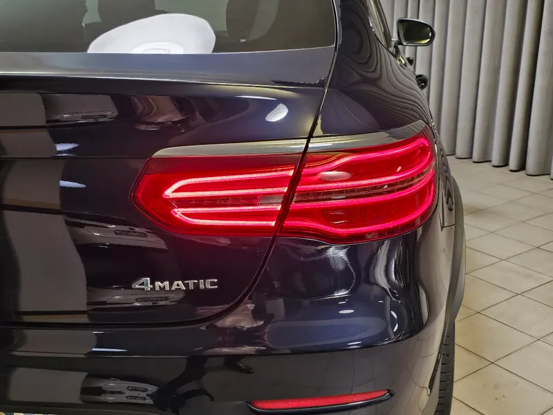 Mercedes Benz GLC 300 foto 28