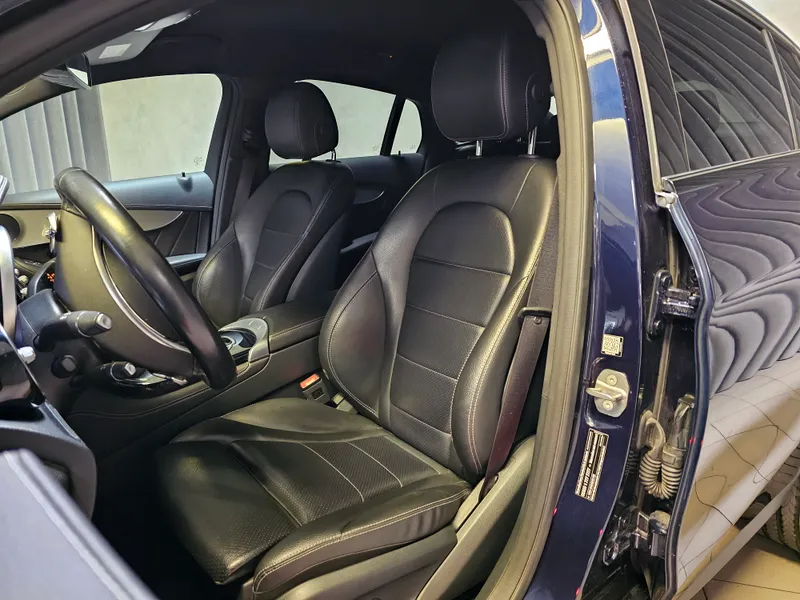 Mercedes Benz GLC 300 foto 19
