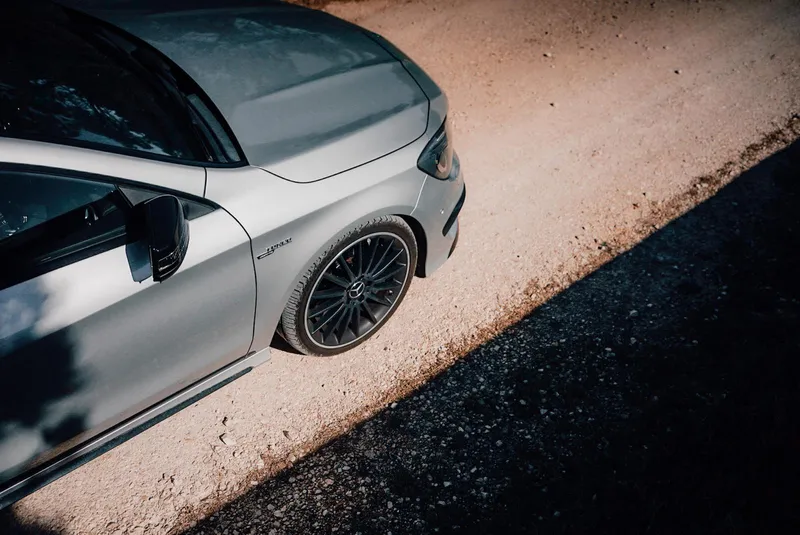 Mercedes Benz CLA 45 AMG foto 22