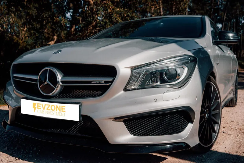 Mercedes Benz CLA 45 AMG foto 20