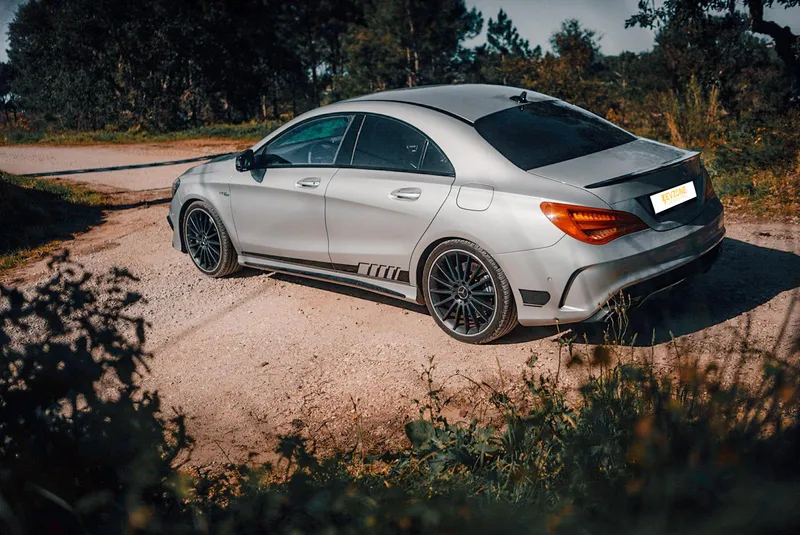 Mercedes Benz CLA 45 AMG foto 5