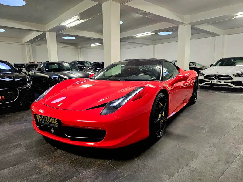 Ferrari 458 foto 2