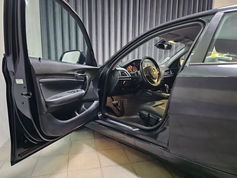BMW 116 foto 8
