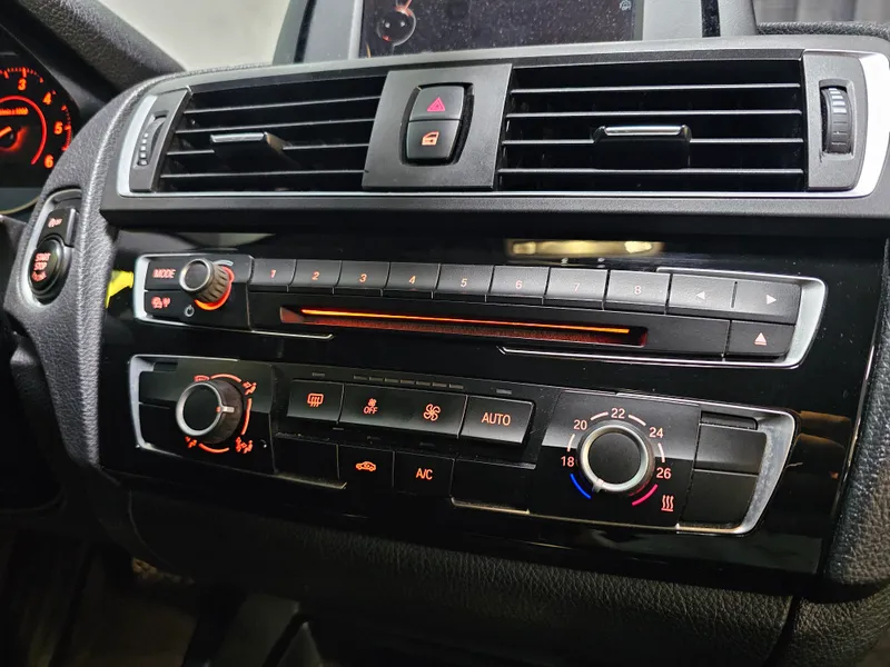 BMW 116 foto 16