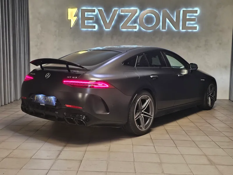 Mercedes Benz AMG GT foto 9