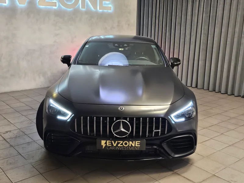 Mercedes Benz AMG GT foto 2