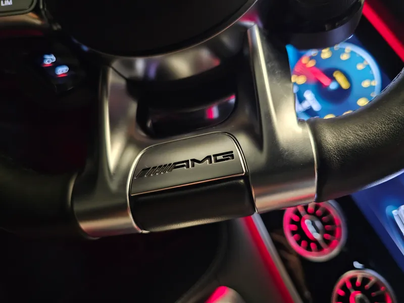 Mercedes Benz AMG GT foto 38