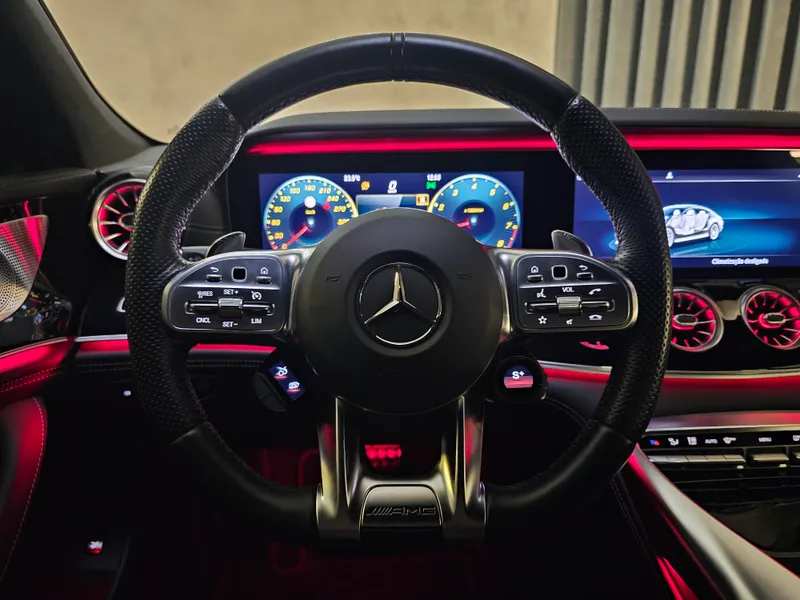 Mercedes Benz AMG GT foto 18