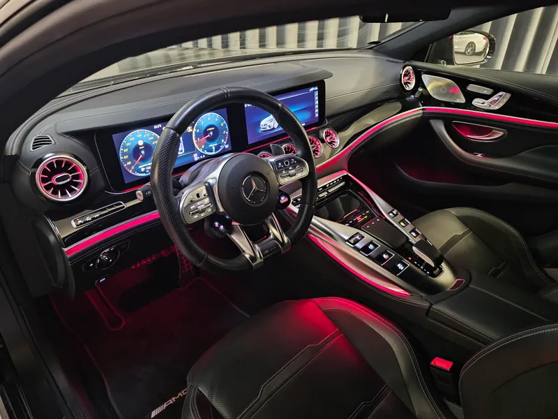 Mercedes Benz AMG GT foto 14
