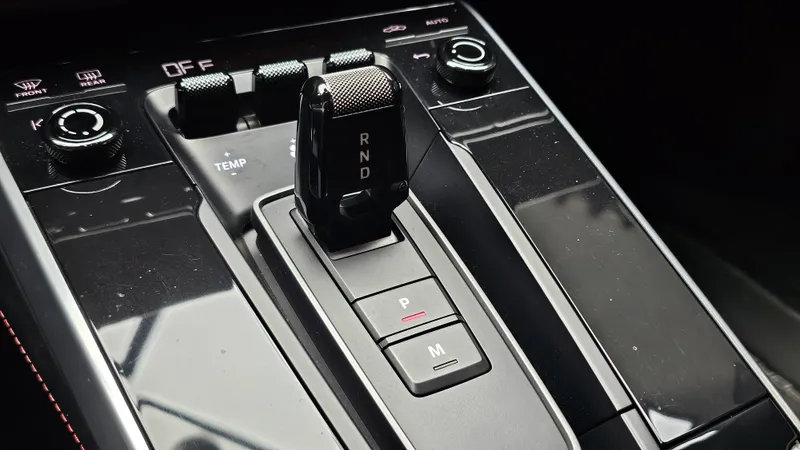 Porsche 992 foto 19