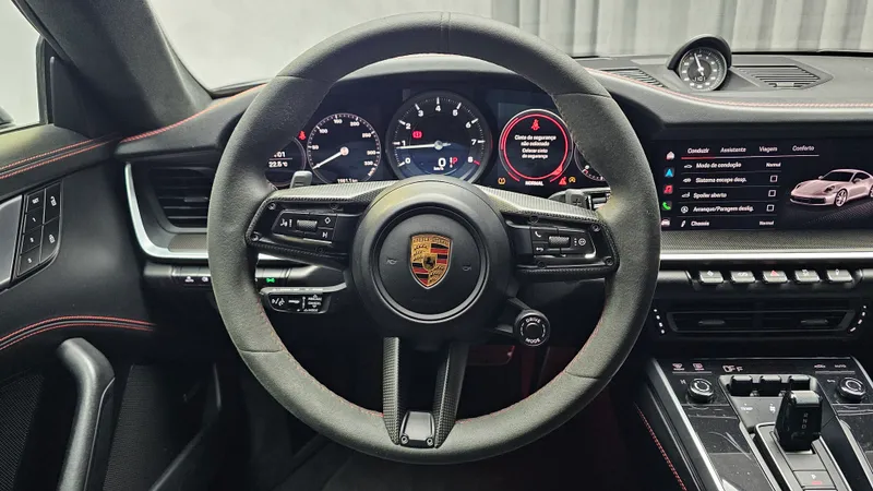 Porsche 992 foto 13