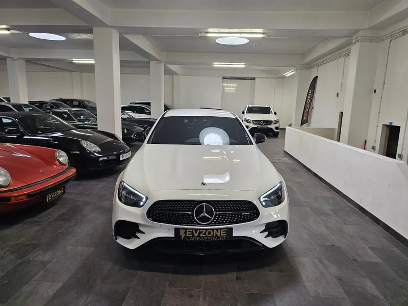 Mercedes Benz E 300 foto 4