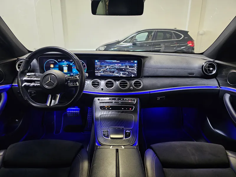 Mercedes Benz E 300 foto 13