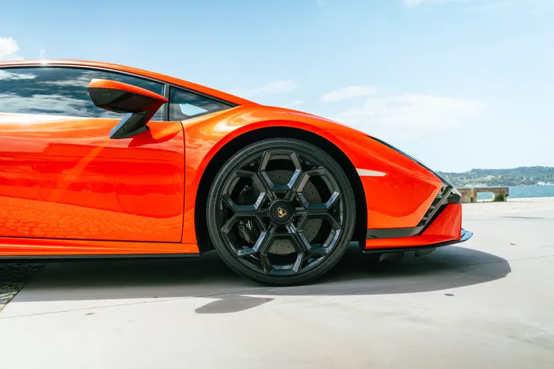 Lamborghini Huracán foto 13