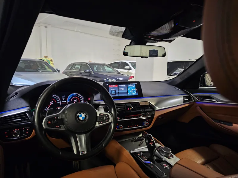 BMW 530 foto 13