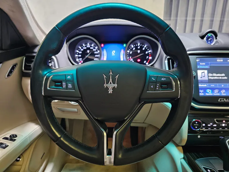 Maserati Ghibli foto 11