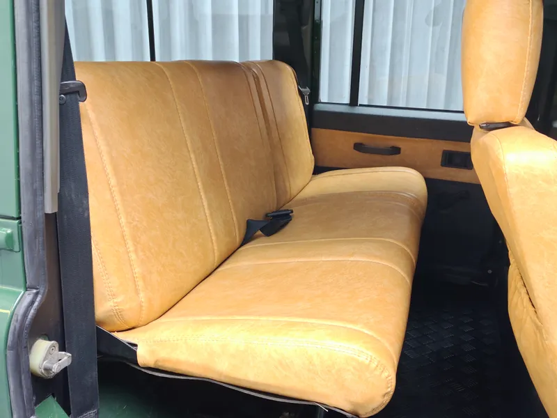 Land Rover Defender foto 16
