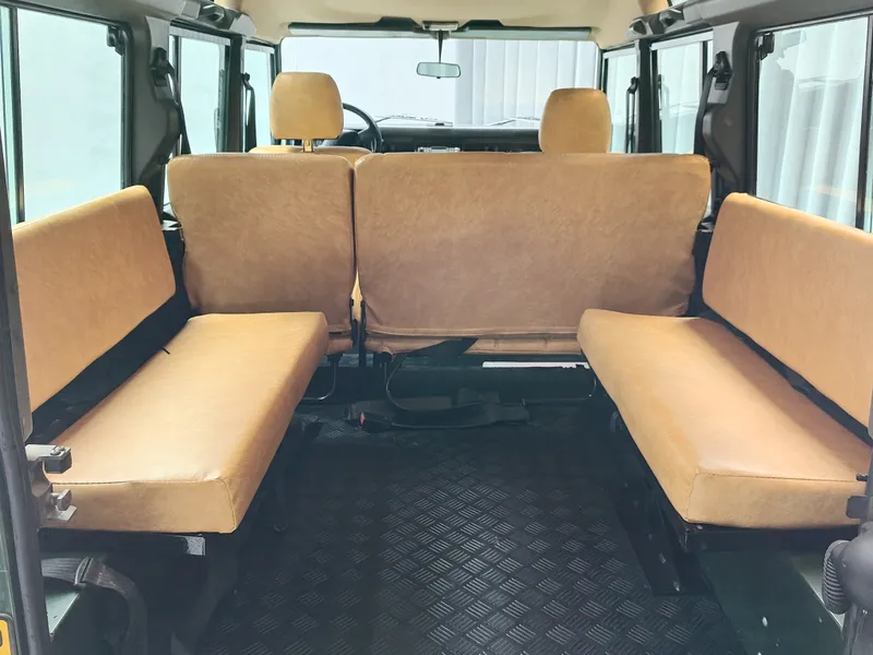 Land Rover Defender foto 17