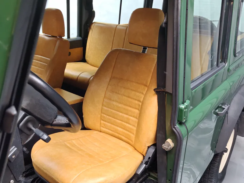 Land Rover Defender foto 8