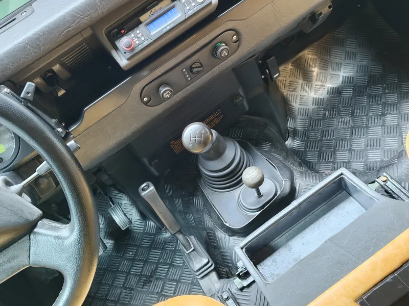Land Rover Defender foto 11