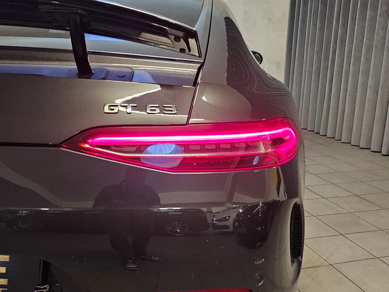 Mercedes Benz AMG GT foto 36
