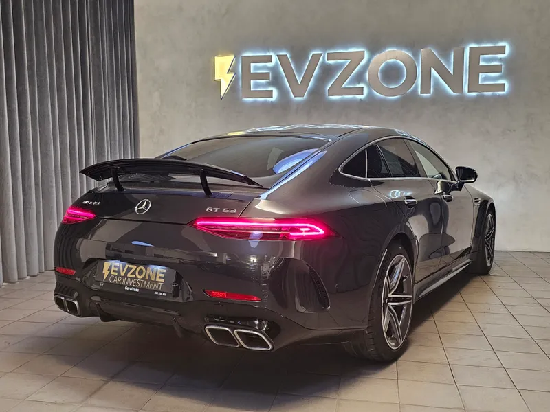 Mercedes Benz AMG GT foto 6