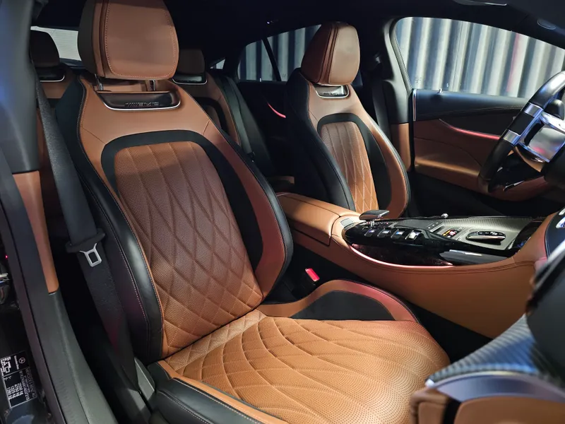 Mercedes Benz AMG GT foto 19