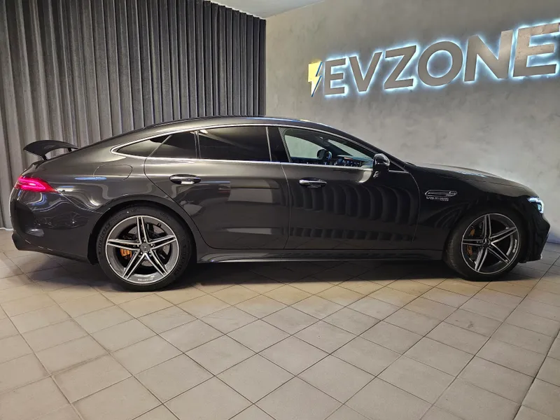 Mercedes Benz AMG GT foto 7
