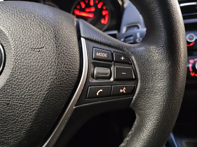 BMW 116 foto 16
