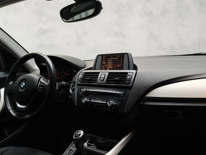 BMW 116 foto 11