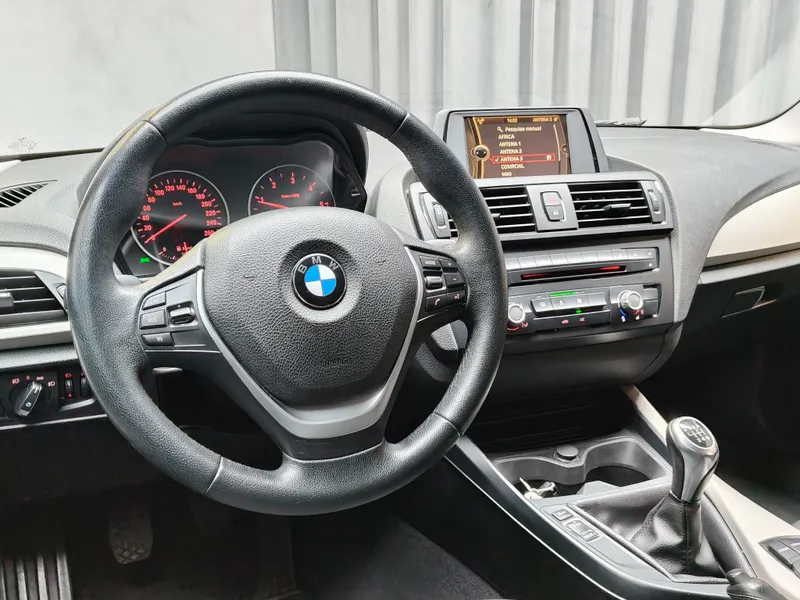 BMW 116 foto 9