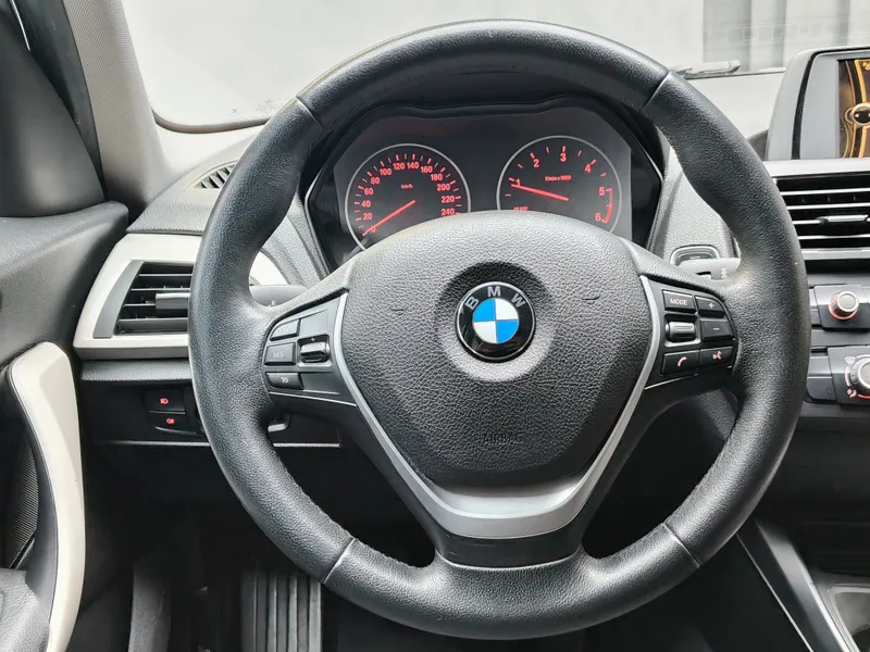 BMW 116 foto 12
