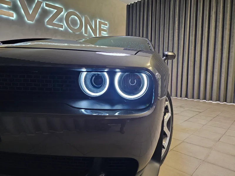 Dodge Challenger foto 4