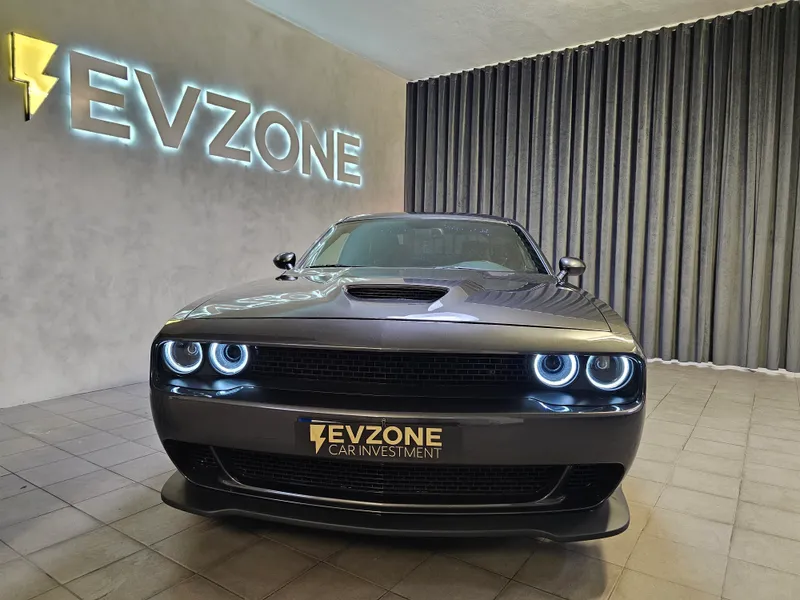 Dodge Challenger foto 3