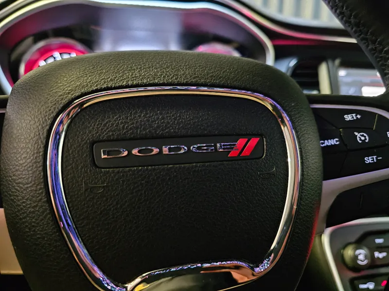 Dodge Challenger foto 16