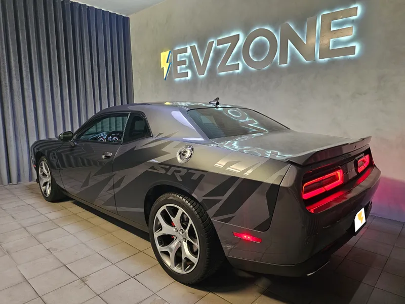 Dodge Challenger foto 5