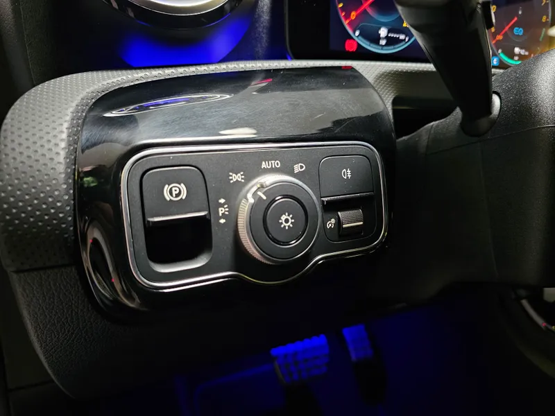 Mercedes Benz CLA 250 foto 26