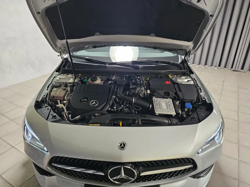 Mercedes Benz CLA 250 foto 37