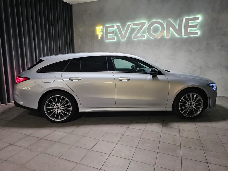 Mercedes Benz CLA 250 foto 9
